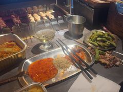 -麦凯伦烧烤·精酿超级工厂店(金桥总店)