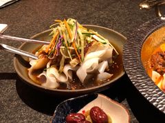 花马镇凉皮-丝路金桃·新疆菜(徐汇店)