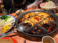 -周小明火锅(黑金冠社区店)