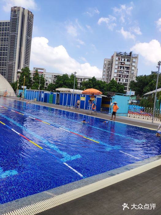 中国·必威游泳入门必看：掌握这五个基本步骤轻松游向水中世界