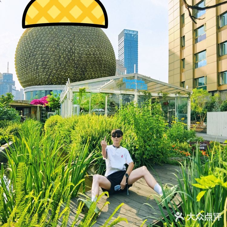 谁还没来过王府井的这个大菠萝🍍