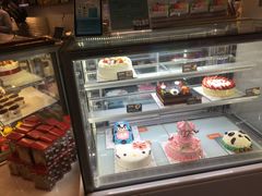 面包甜点陈列柜-面包新语(滨湖万达店)