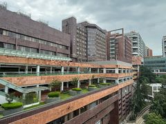 -香港大学