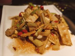 春笋炒肉-缪氏川菜(深圳北站缤果空间店)