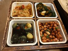 -东口码头·烧鸽子·鱼头泡饼·地方菜(金鹰悦城店)