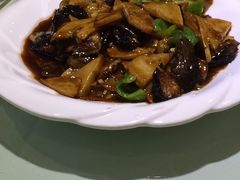 地三鲜-老六杀猪菜(进乡街店)
