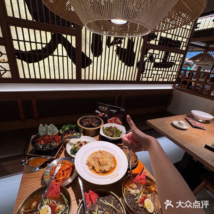 冰碴子冷面配锅包肉！夏天的快乐密码被我找到了