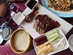 -依江春水烤鸭店