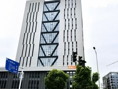 -南京眼步行桥