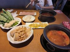 -呷哺呷哺(融创茂店)