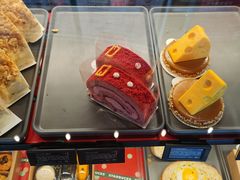 草莓红丝绒卷-星巴克(太原茂业天地店)