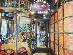 -玛格萝妮(汇智国际商业中心店)