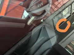 -鲨鱼皮汽车凹陷玻璃修复(静安店)