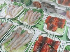 -四囍码头海鲜烧烤自助火锅(外滩南京东路悦荟广场店)