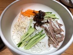 鸡丝凉米线-云海肴·汽锅鸡·云南菜(高德置地店)