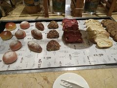 -大中华希尔顿酒店-念自助餐·嗨啤·小龙虾