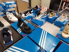 -阿迪达斯(飞洲国际精品优惠店)