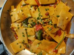-临江餐馆二楼美食部落