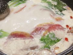-煲宫猪肚鸡(昆山金鹰国际购物中心店)