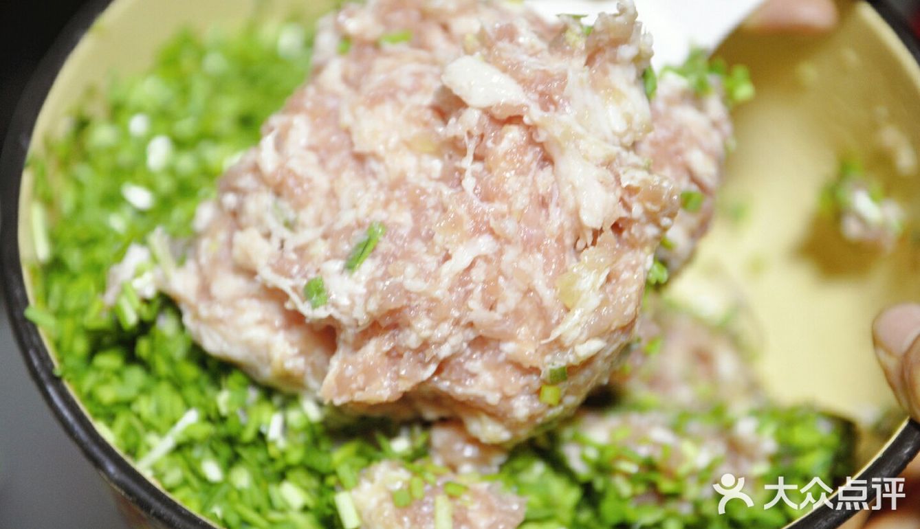 秋季家庭必备手工韭菜饺子
