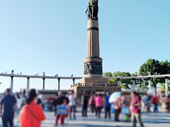 -人民防洪胜利纪念塔