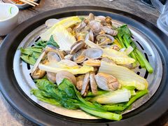 海鲜一箩筐-日进一片海.生腌海鲜火锅.宵夜烧烤(三里屯总店)