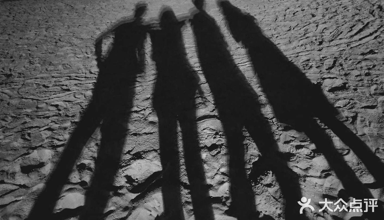 位于西海岸新区凤凰岛。南濒黄海