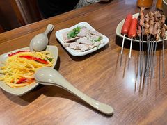 -亮亮面馆(经六路店)