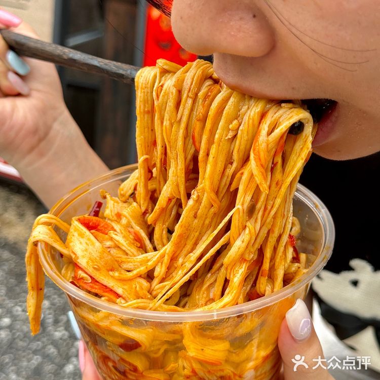 佛山已经进化到这个地步了吗🥵……