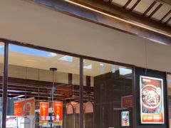 -阿瓦山寨·湘菜现炒·剁椒鱼头王(咸阳总店)