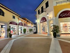 -佛罗伦萨小镇广佛名品奥特莱斯(疏港路店)