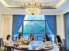 -茂名熹龙国际大酒店(人民广场高铁站店)