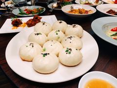 传统芝麻生煎包-环球港凯悦 · 享悦中餐厅