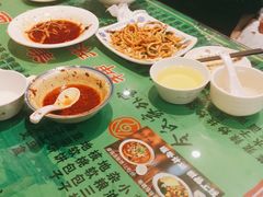 -令氏家外家周秦食府(高新店)