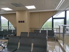 -上海市松江区泗泾医院