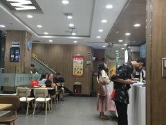大堂-魏家餐饮(朗香街店)