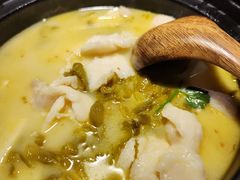 -九锅一堂酸菜鱼(学府凯德店)