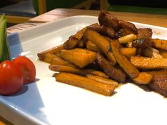 杏鲍菇炒牛柳-YAFEE雅菲·粤菜·湘菜·融合菜(魏公村店)