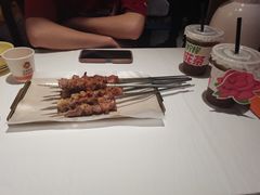 -谷丽羊肉串·新疆鲜货烧烤馆·清真·夜宵(长沙首店)