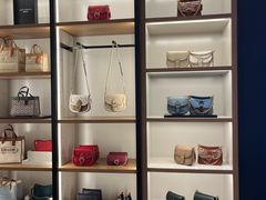 -王府井奥莱临潼小镇(临潼店)