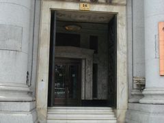 原日资台湾银行大楼正门-招商银行(上海外滩支行)