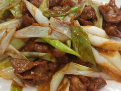 葱爆羊肉-卫鼎轩·家宴(水上公园店)
