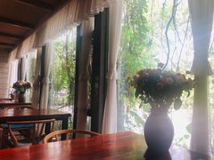 靠窗位-春暖花开(西溪店)