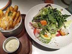 牛油果鸡肉凯撒沙拉-阿妮叶李(光谷世界城店)