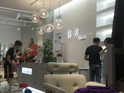 -HANYI韩艺形象店