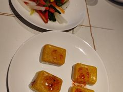 -阿瓦山寨·湘菜现炒·剁椒鱼头王(咸阳总店)