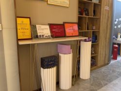 -More摩尔医美の注射线雕光电中心