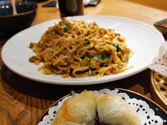 现烤鲜花饼-麦麦山云南菜(复地活力城店)