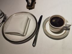-Mogul Eatery·大亨餐酒馆