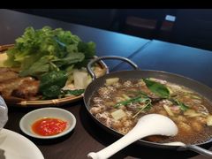 -大头虾越式风味餐厅(光明广场店)